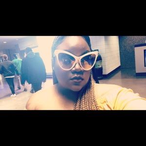 Meet your Posher, Shae